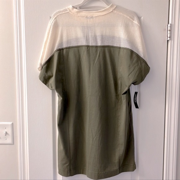 ⭐️Women’s Nike Mesh T-shirt dress⭐️ - Picture 3 of 5